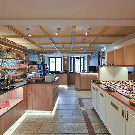 酒店 路德维格酒店 3*