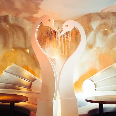 路德维格酒店 3*