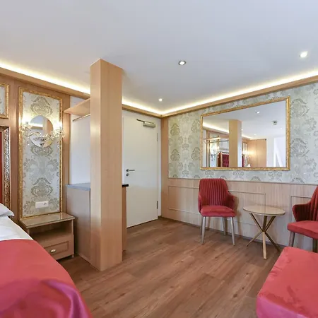 酒店 路德维格酒店 3*